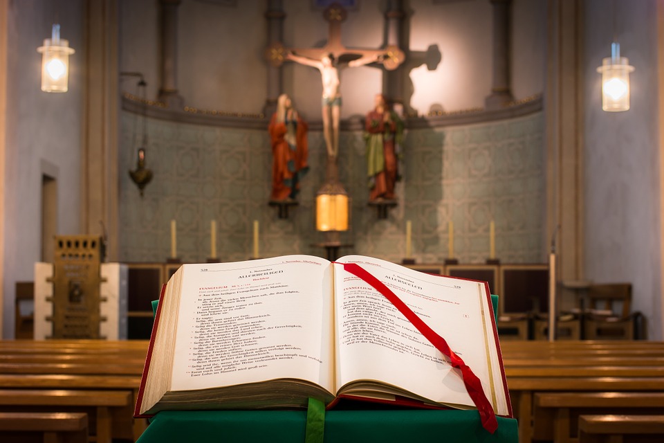 biblia en la iglesia - Comunicar la fe - Arguments biblia en la iglesia - Comunicar la fe - Arguments