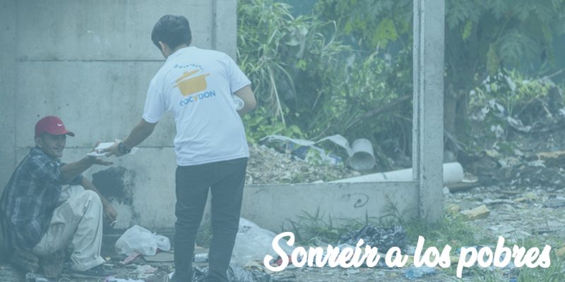 01Sonreír 800x400 - 10 maneras de ayudar al Papa a luchar contra los abusos