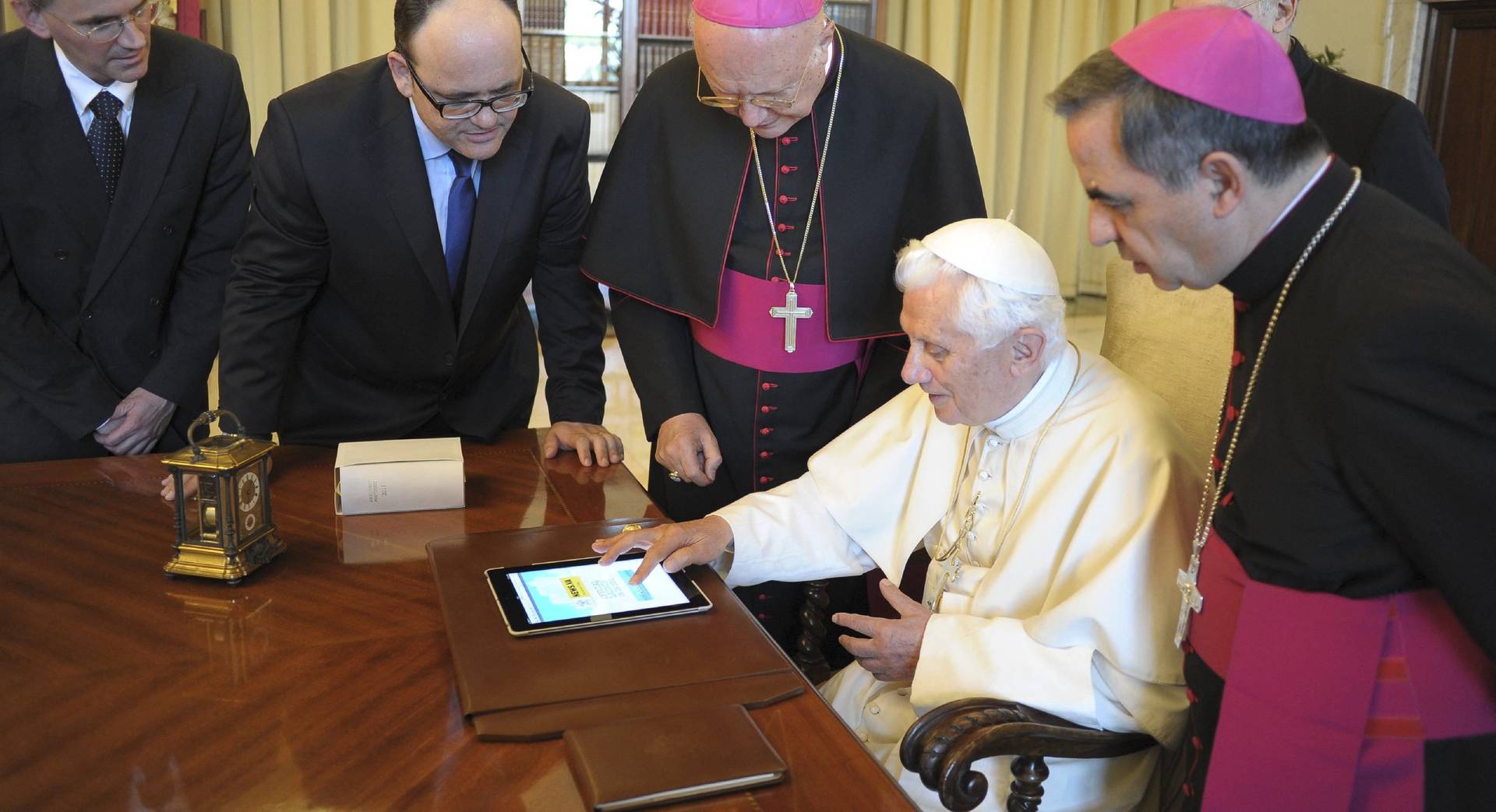 6 años del desembarco de @pontifex en Twitter benedicto xvi pontifex twitter - 6 años del desembarco de @pontifex en Twitter