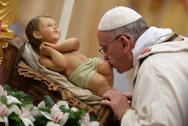 Dios con nosotros, el misterio de la Navidad imagen destacada Los Papas y la Navidad 600x403 - Dios con nosotros, el misterio de la Navidad