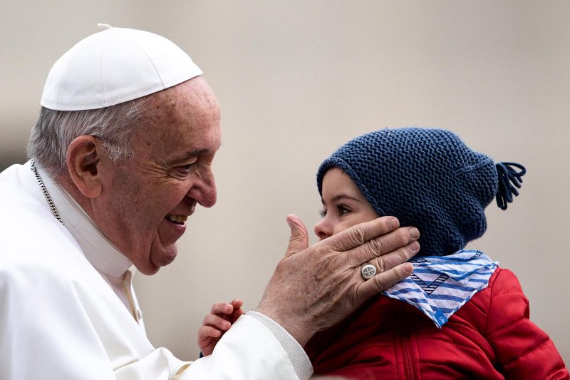 WhatsApp Image 2019 05 26 at 20.41.21 800x533 - ''El Papa de la ternura'', por Eva Fernández