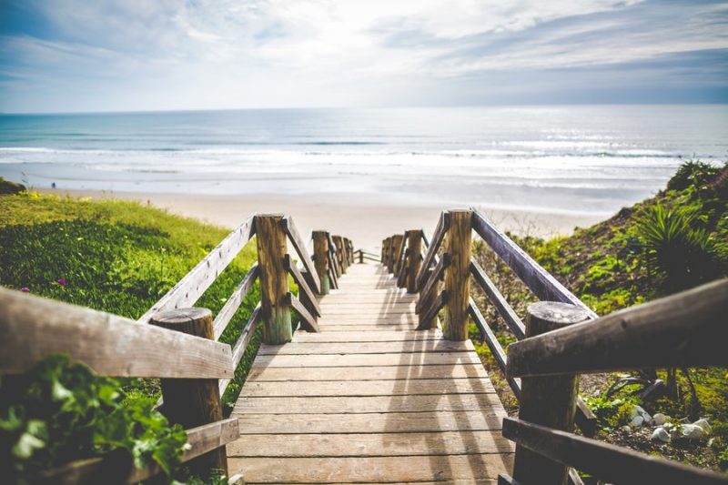 camino a la playa 9 ideas para rezar este verano que no sea un punto y final 800x533 - 9 ideas para que este verano no sea un punto y aparte en tu relación con Dios