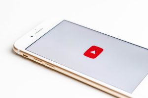 sara kurfess O1mej4P Rws unsplash 300x200 - sara-kurfess-O1mej4P-Rws-unsplash