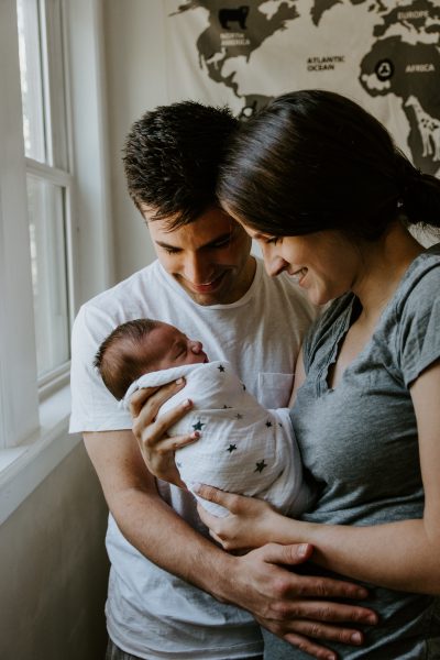 kelly sikkema WvVyudMd1Es unsplash 1 400x600 - Calendario de Adviento para pedir por la Vida: 3ª Semana, Alegría