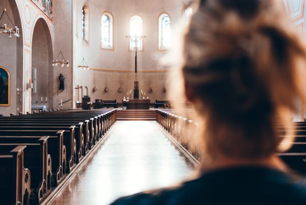 thomas vitali OwHTRWWtpkU unsplash 600x403 - Oración: ¿Monólogo o conversación con Dios?