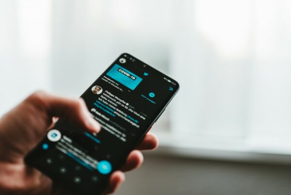 solidaridad contra el covid en twitter 600x403 - La solidaridad y la magia de twitter contra el covid-19